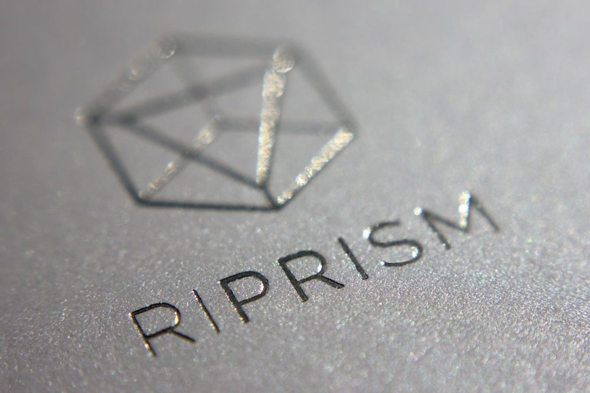 RiPrism美妝企業(yè)形象設(shè)計(jì)