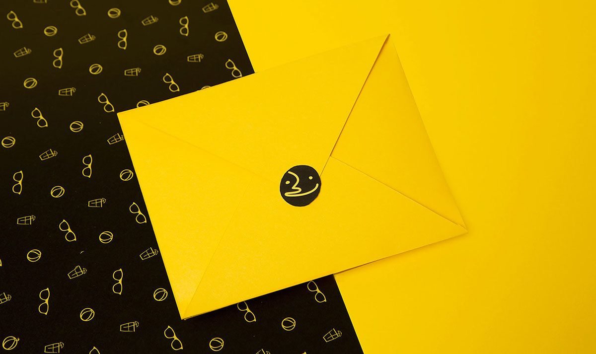 Happy Address 企業(yè)VI設(shè)計 信封展示