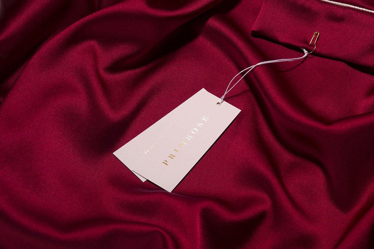 服裝品牌VI設計，深圳VI設計，深圳品牌識別設計，深圳品牌視覺識別塑造，深圳包裝設計，左右格局