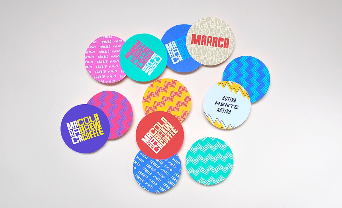 冷咖啡 Maraca 品牌vi設計及插圖包裝的應用案例，vi設計，包裝vi設計，冷咖啡品牌vi設計，餐飲vi設計，品牌包裝vi設計，品牌vi設計，vi品牌策劃，深圳vi設計，左右格局