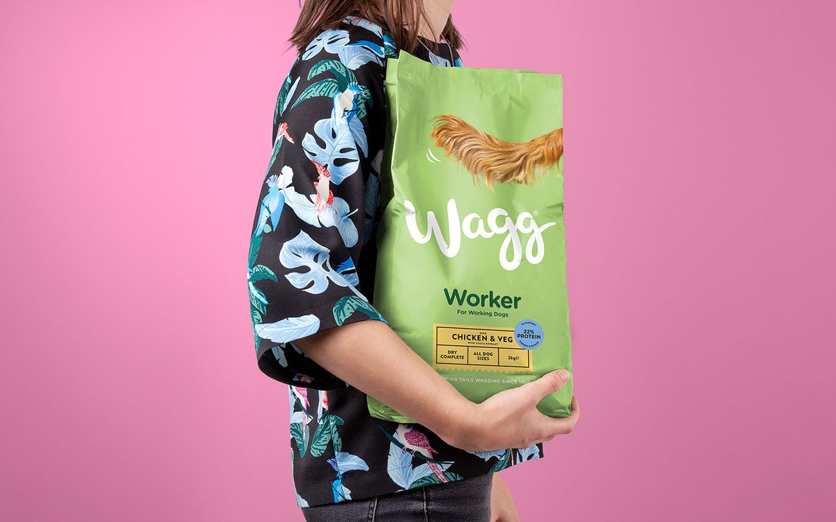 寵物食品 Wagg 品牌標識vi設計及品牌重塑，vi設計，食品vi設計，品牌形象設計，食品品牌vi設計，標識設計，品牌vi設計，品牌策劃，深圳vi設計，左右格局